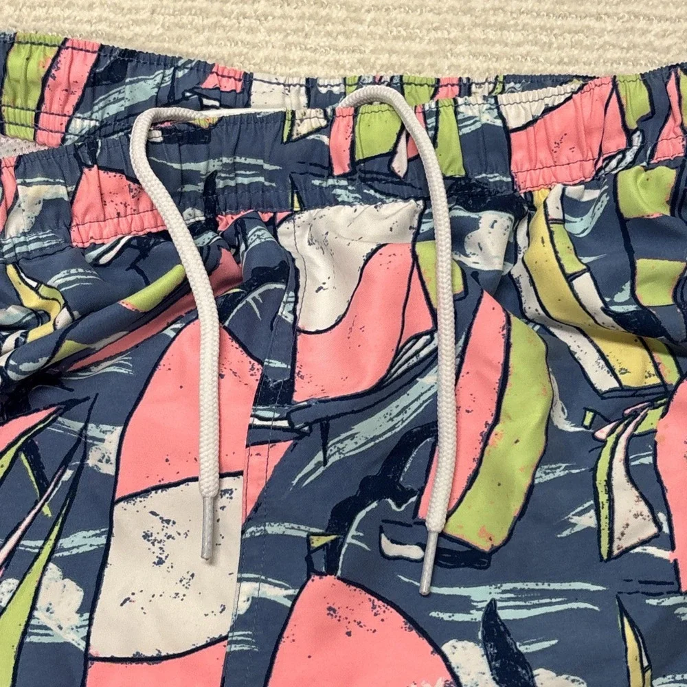 Vineyard Vines Mesh Lined Swim Shorts Trunks Mens Large All‎ Over Sailboat Print